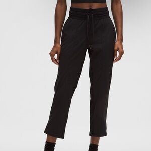 Lululemon Dance Studio Midrise cropped pant